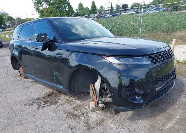 2024 LAND ROVER Range Rover Sport