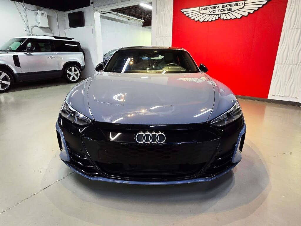2022 Audi e-tron