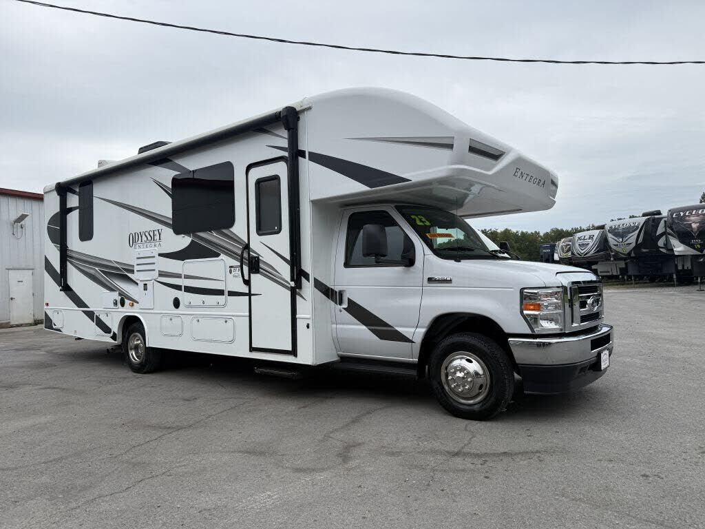 2023 FORD E-450