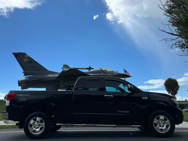 2013 TOYOTA Tundra