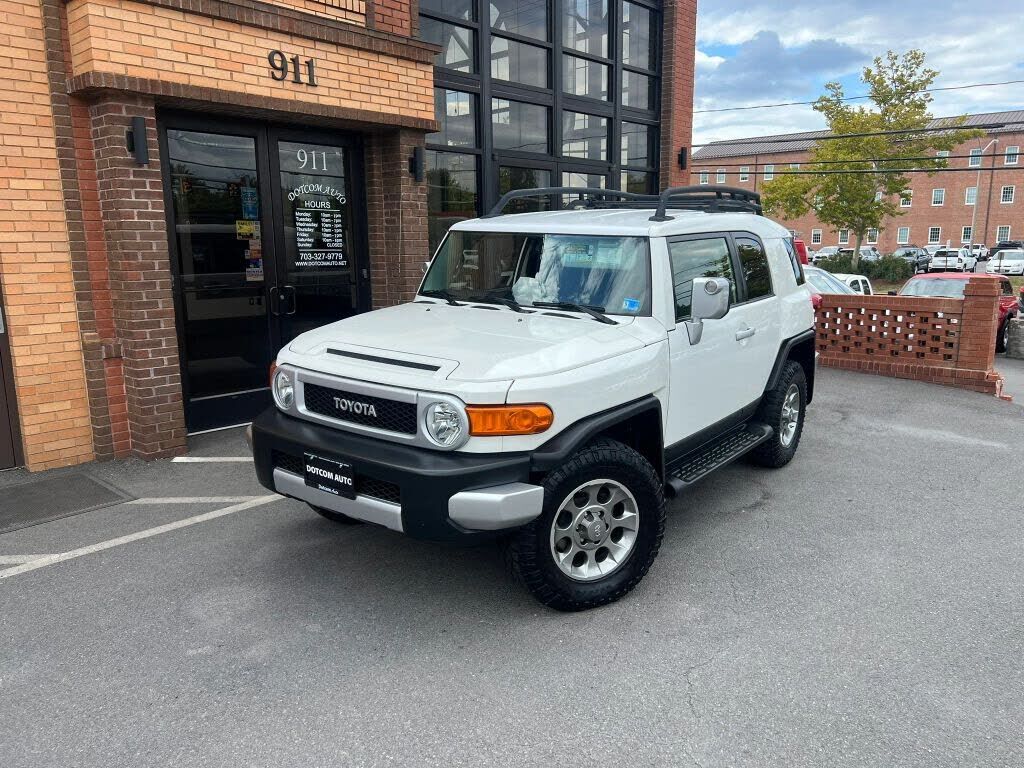 2013 TOYOTA FJ Cruiser