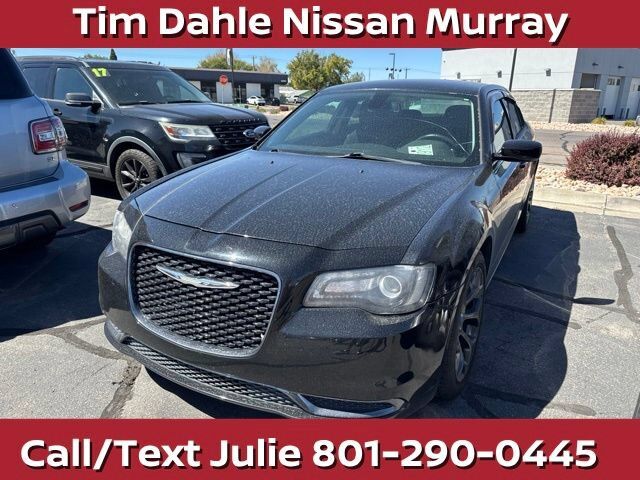 2018 CHRYSLER 300