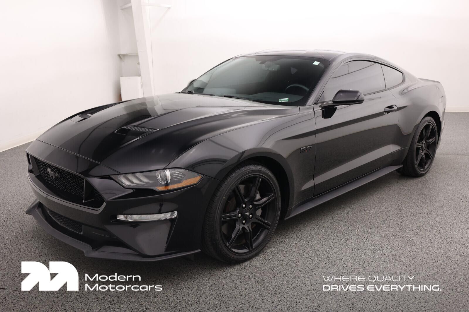 2019 FORD Mustang