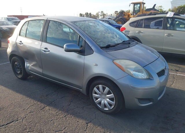 2010 TOYOTA Yaris