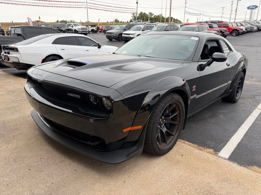 2023 DODGE Challenger