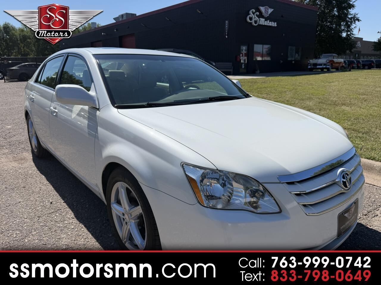2005 TOYOTA Avalon