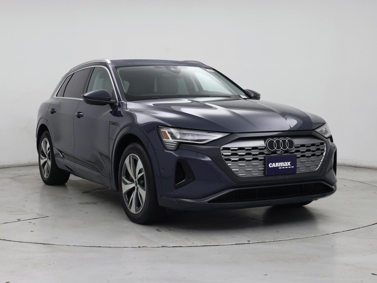2024 Audi Q8
