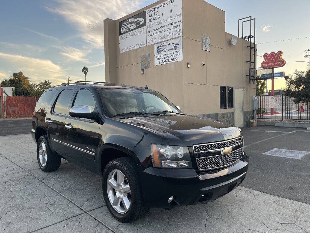 2011 CHEVROLET Tahoe