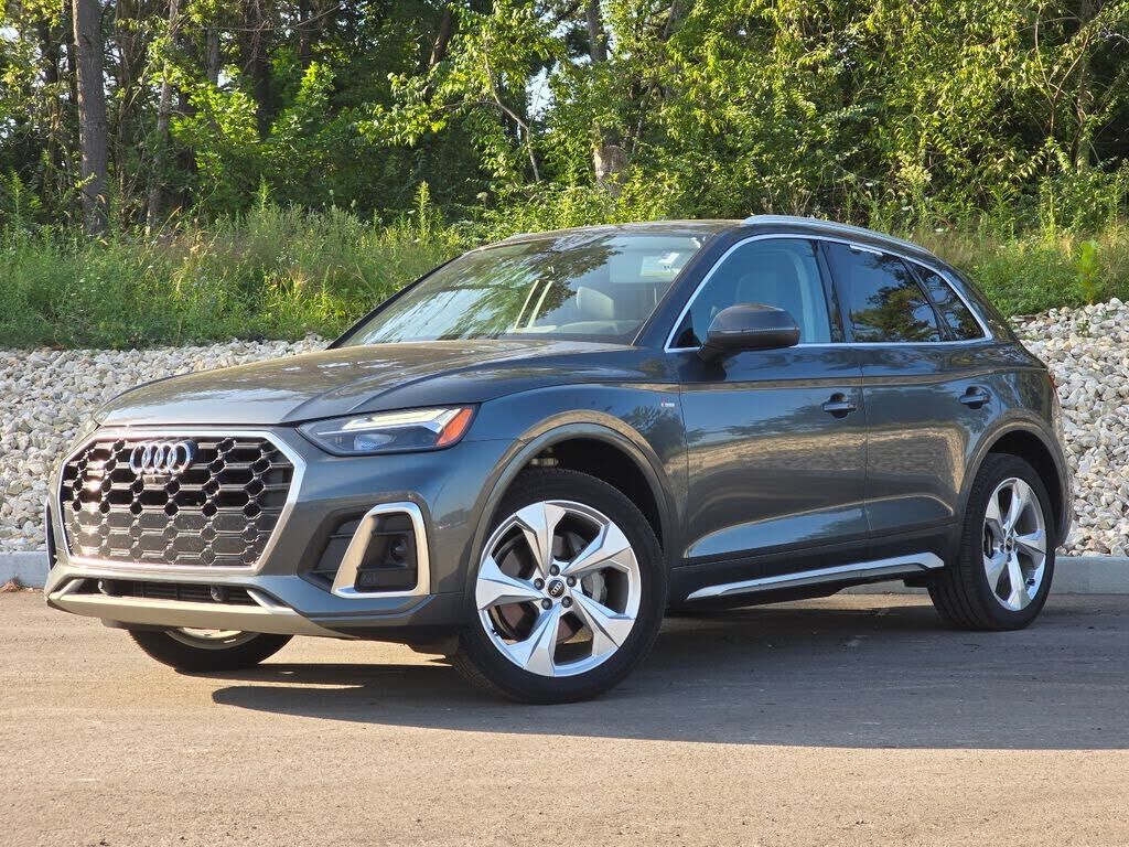 2022 AUDI Q5