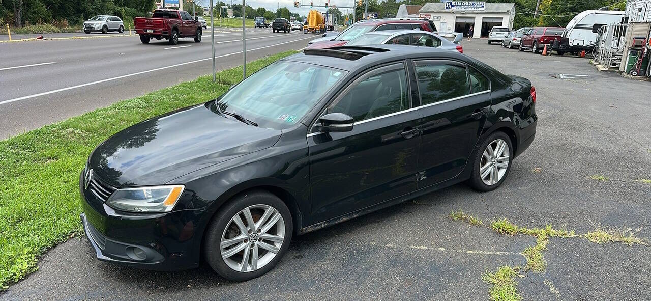 2011 VOLKSWAGEN Jetta