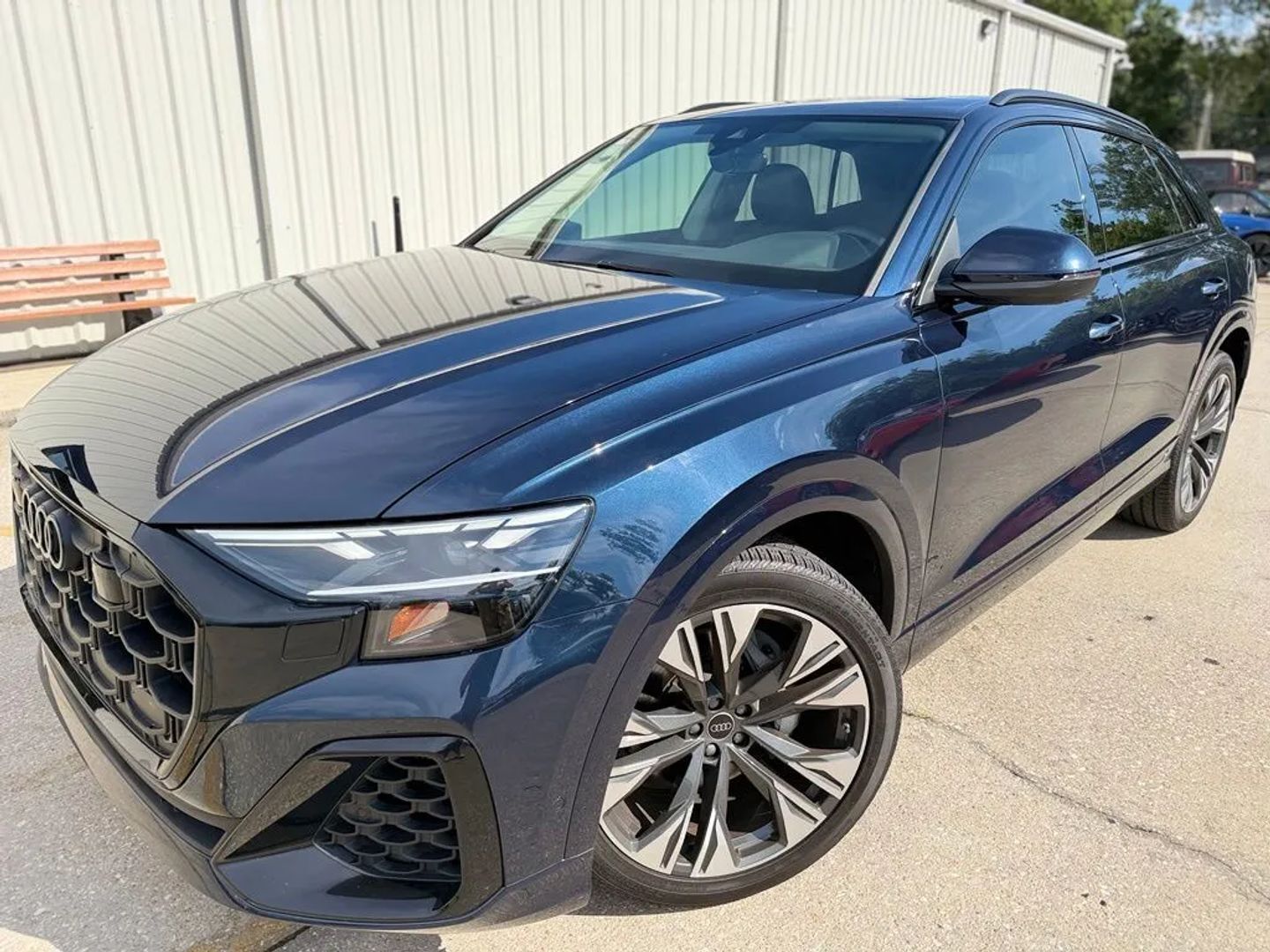 2024 AUDI Q8