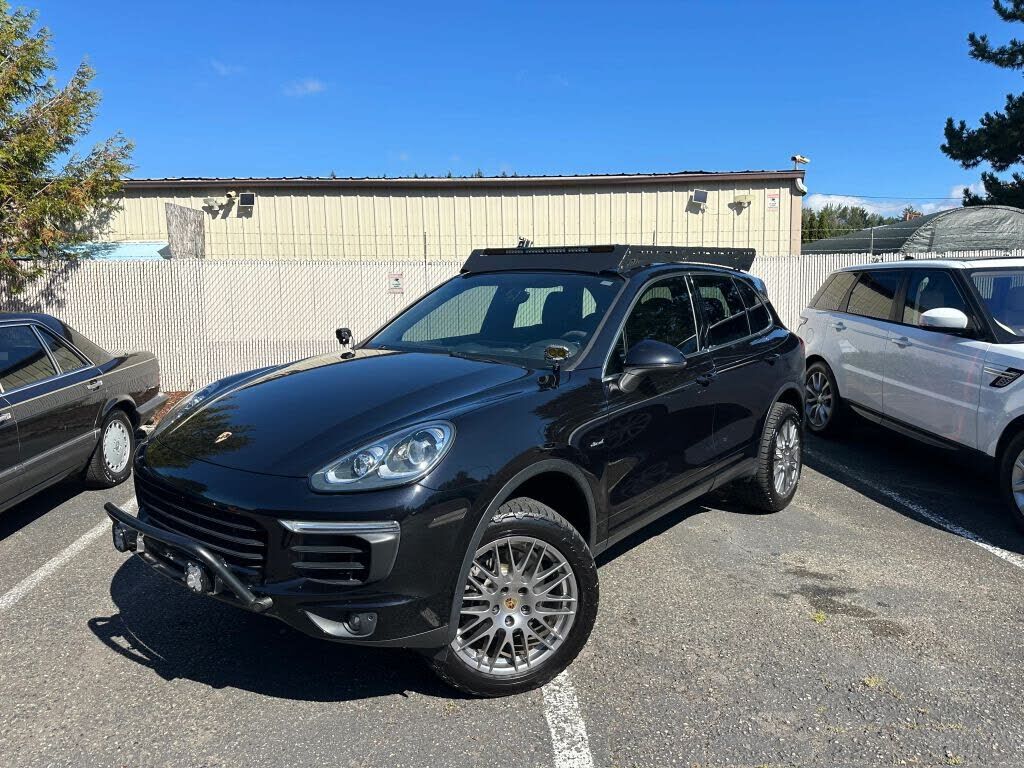 2015 PORSCHE Cayenne