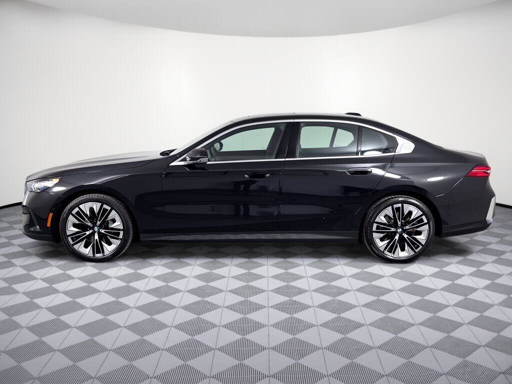 2026 BMW 530i