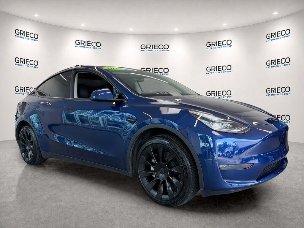 2022 TESLA Model Y