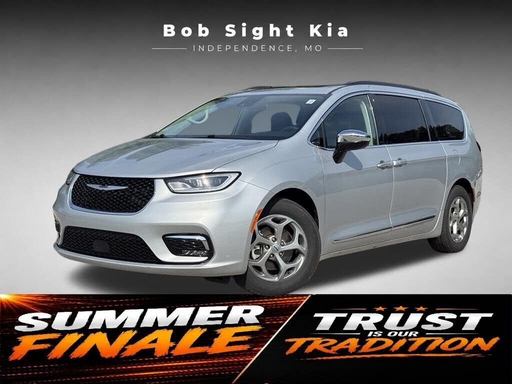 2023 CHRYSLER Pacifica