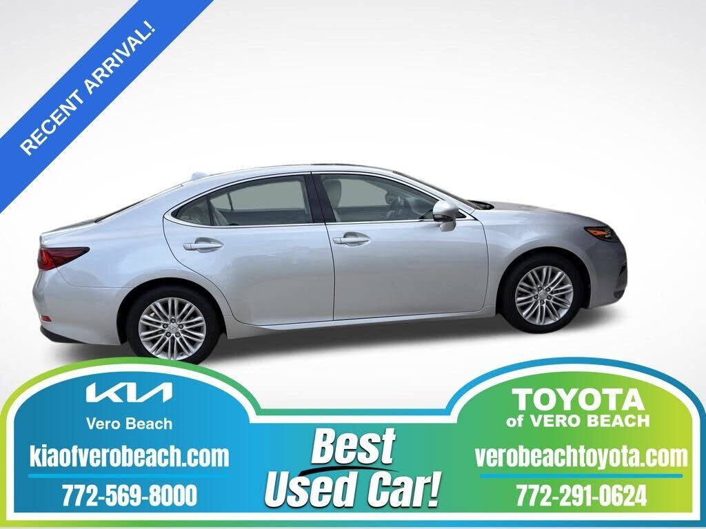 2017 LEXUS ES
