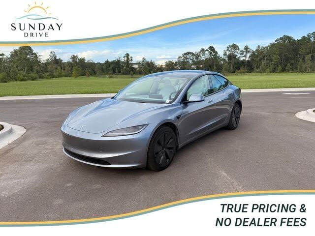 2025 TESLA Model 3