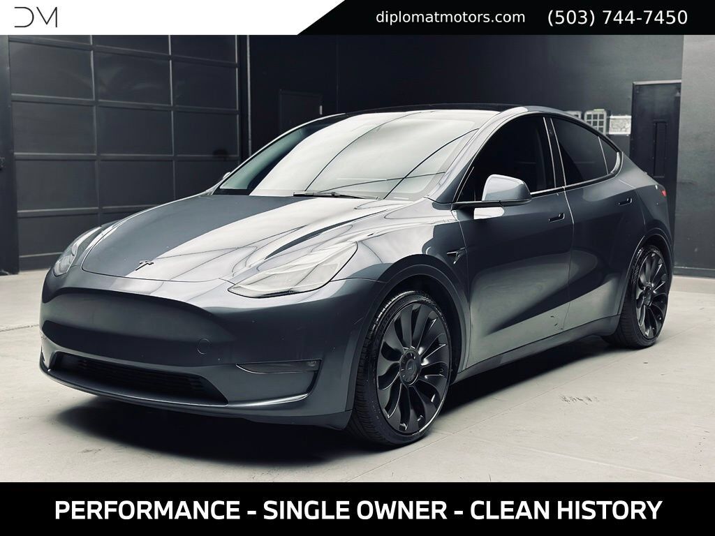 2023 TESLA Model Y