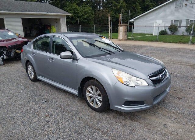 2011 SUBARU Legacy