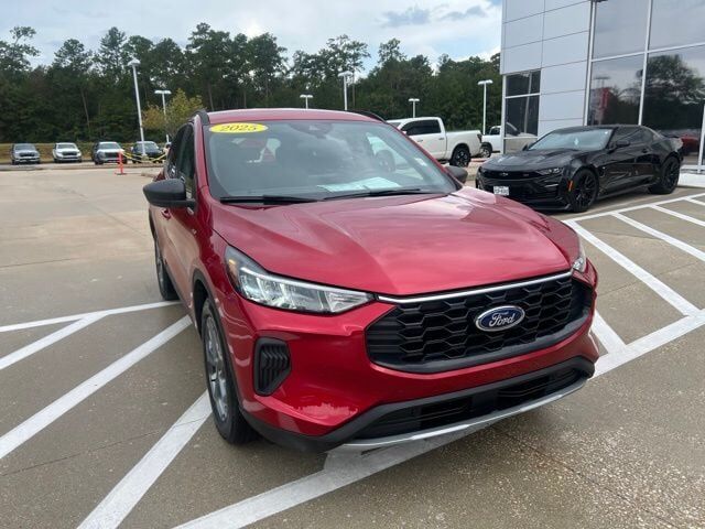 2025 FORD Escape