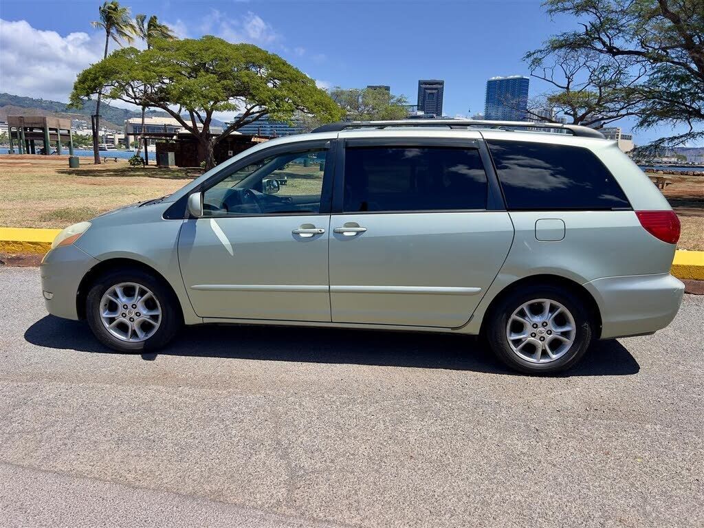 2006 TOYOTA Sienna
