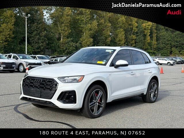 2024 AUDI Q5 e