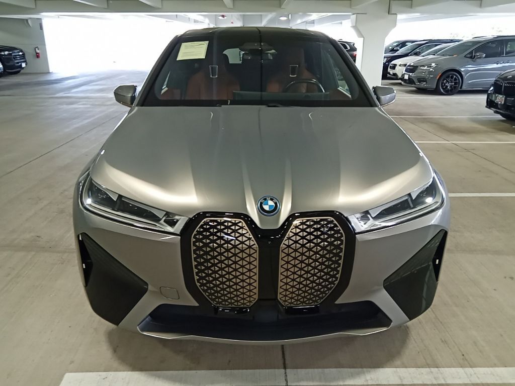 2023 BMW iX