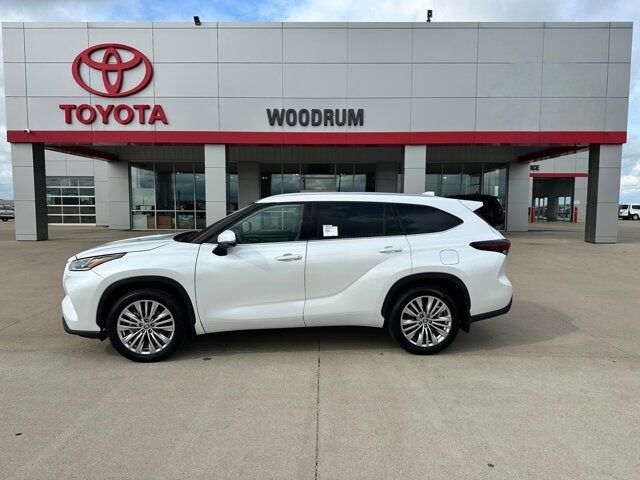 2026 TOYOTA Highlander