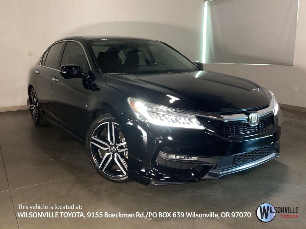 2017 HONDA Accord