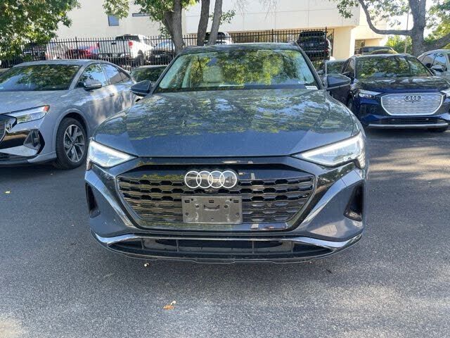 2024 Audi Q8