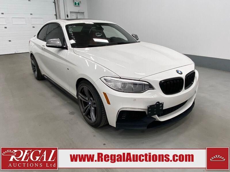2016 BMW M235i