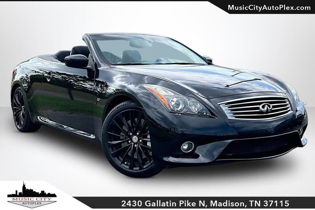 2015 INFINITI Q60