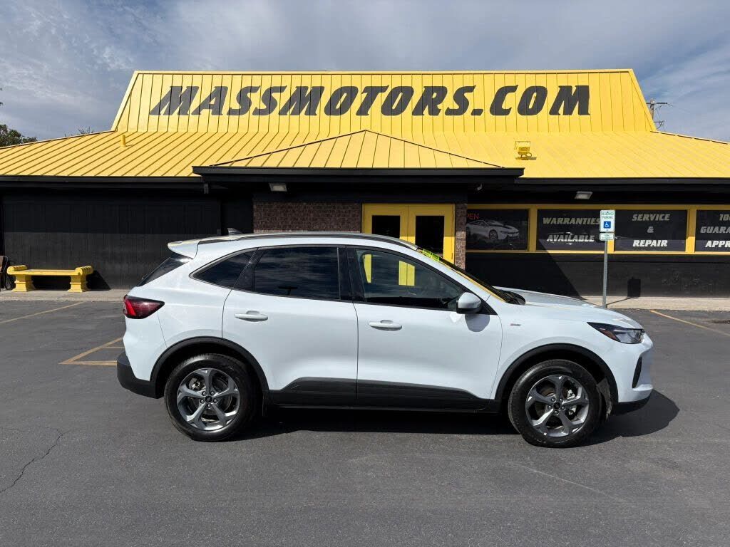 2025 FORD Escape