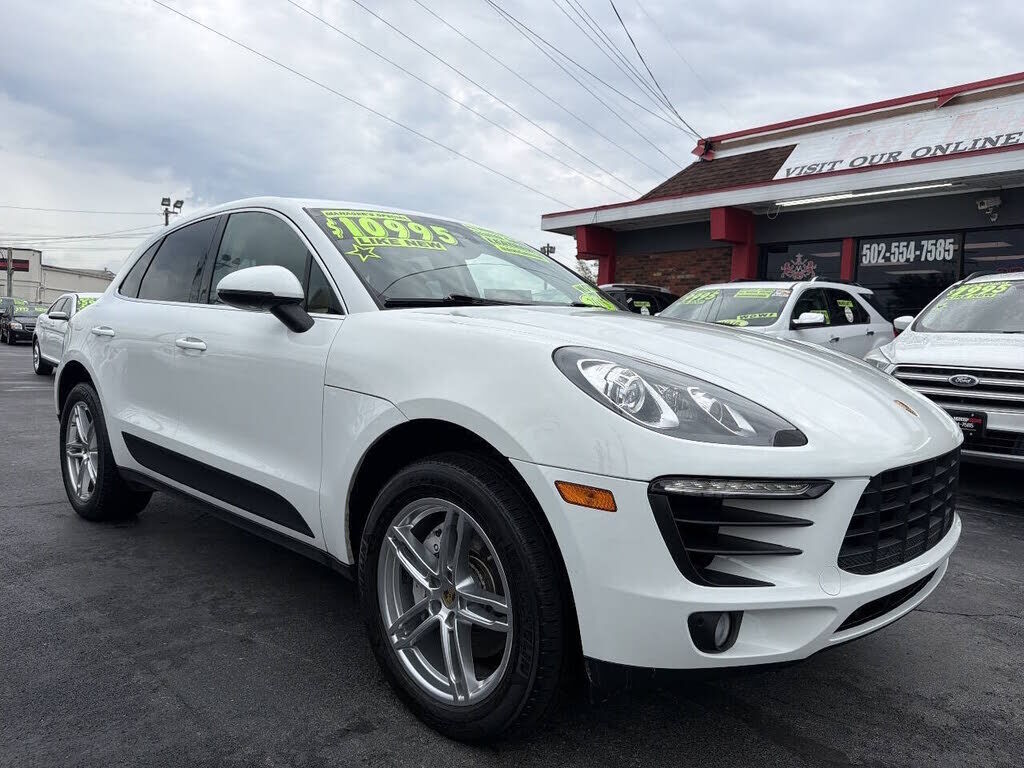 2015 PORSCHE Macan