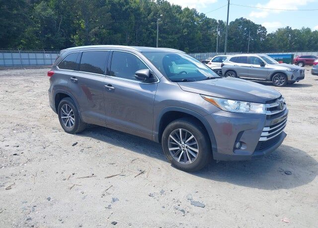 2018 TOYOTA Highlander