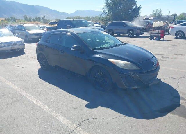 2013 MAZDA Mazda3