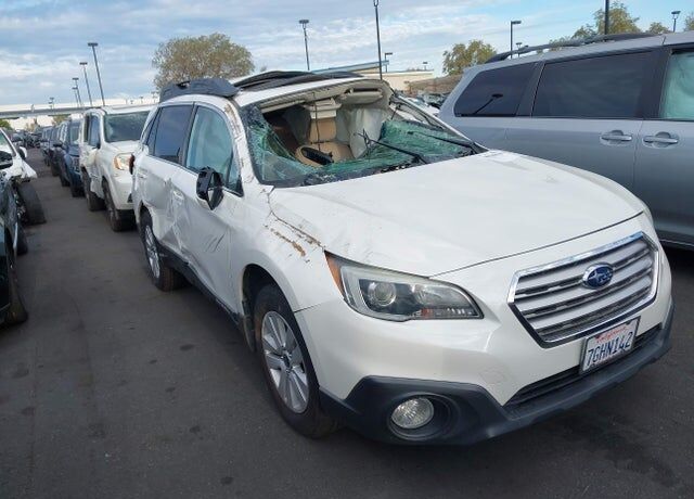 2015 SUBARU Outback