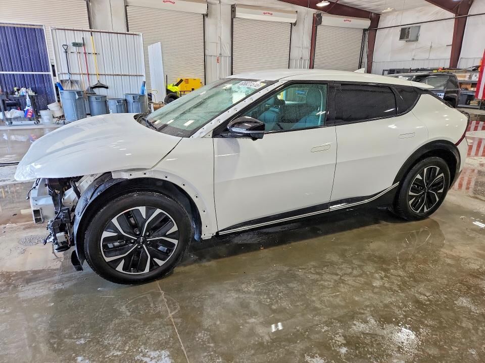 2024 KIA EV6