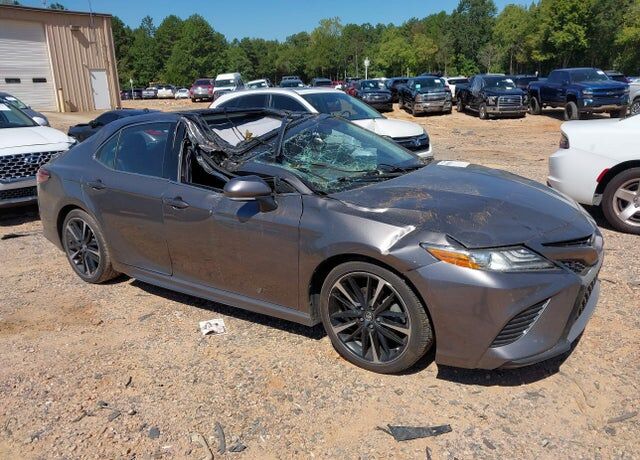 2018 TOYOTA Camry