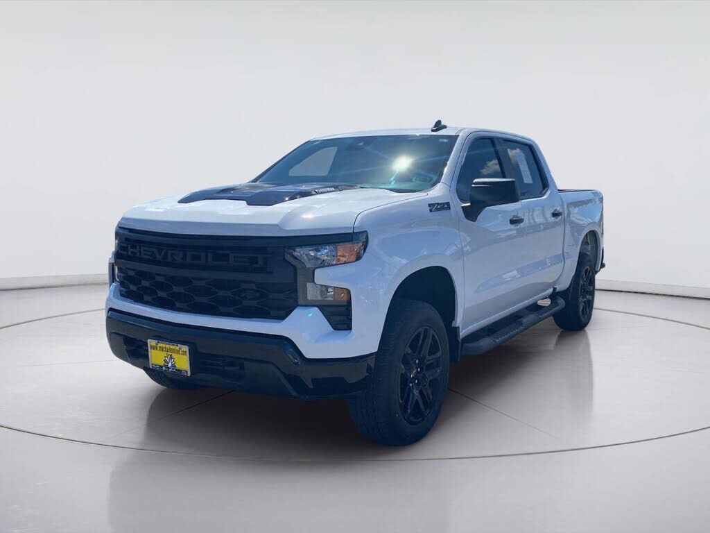 2024 CHEVROLET Silverado