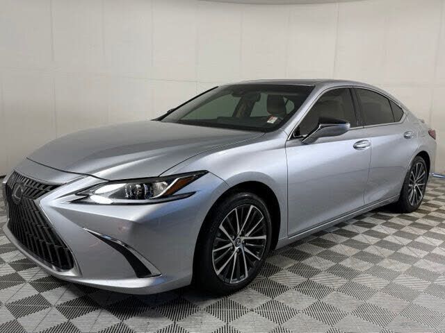 2025 Lexus ES