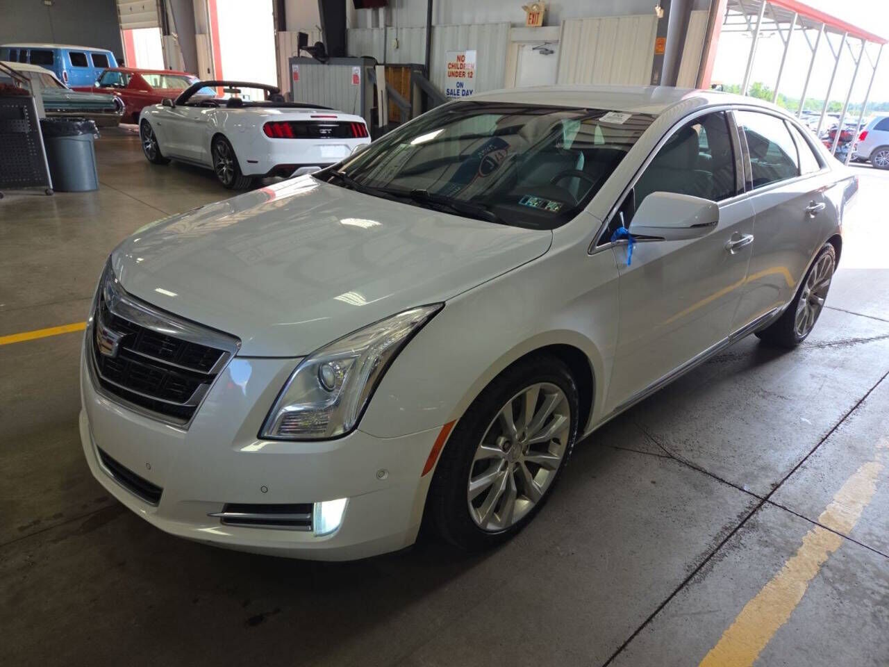 2017 CADILLAC XTS