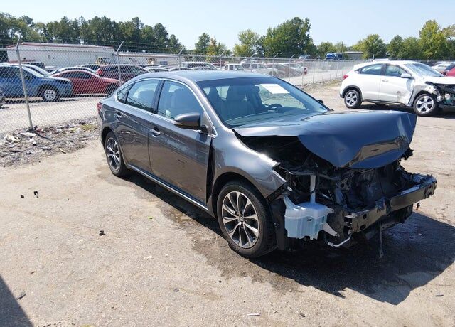 2016 TOYOTA Avalon