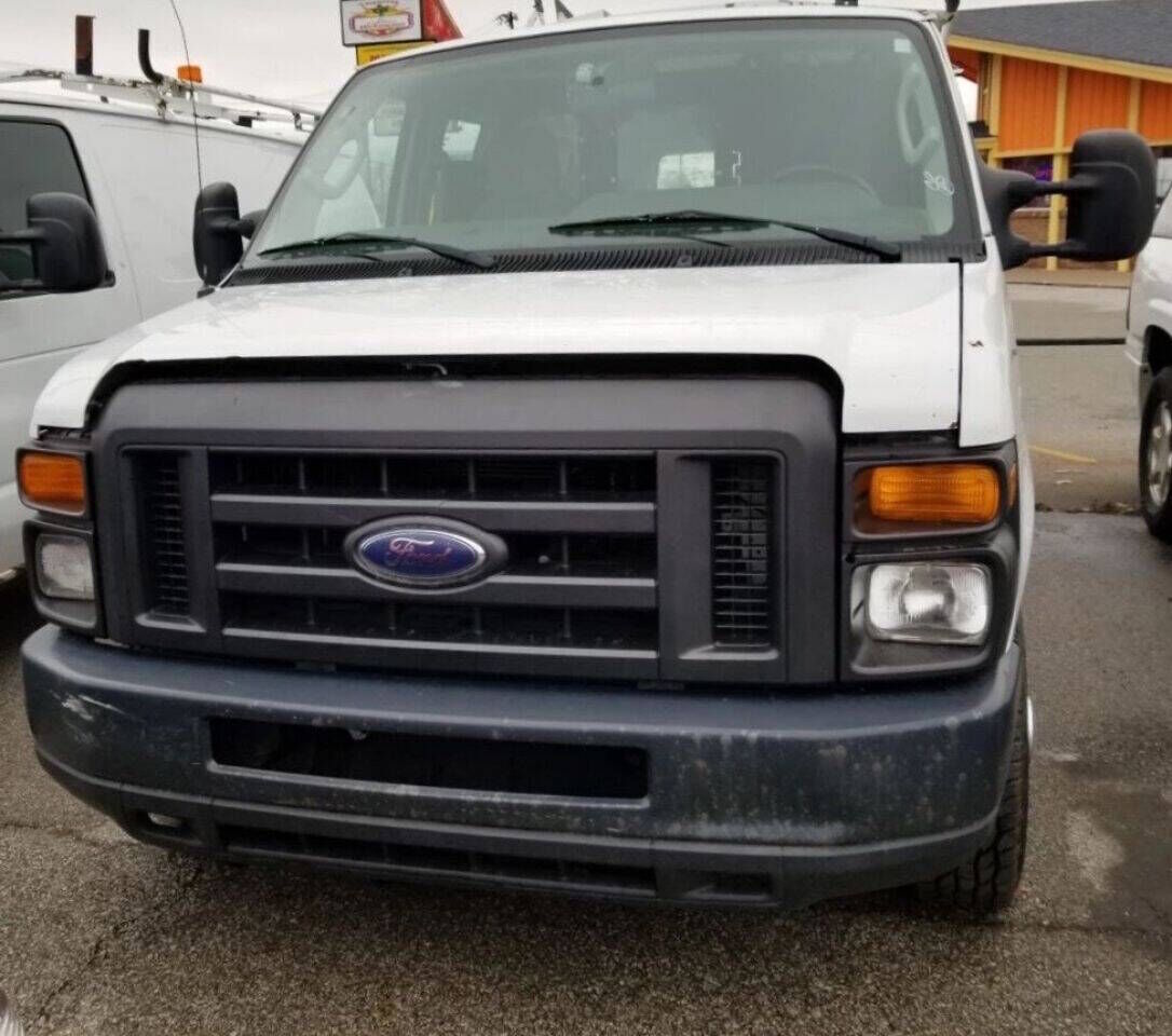 2009 FORD E-150