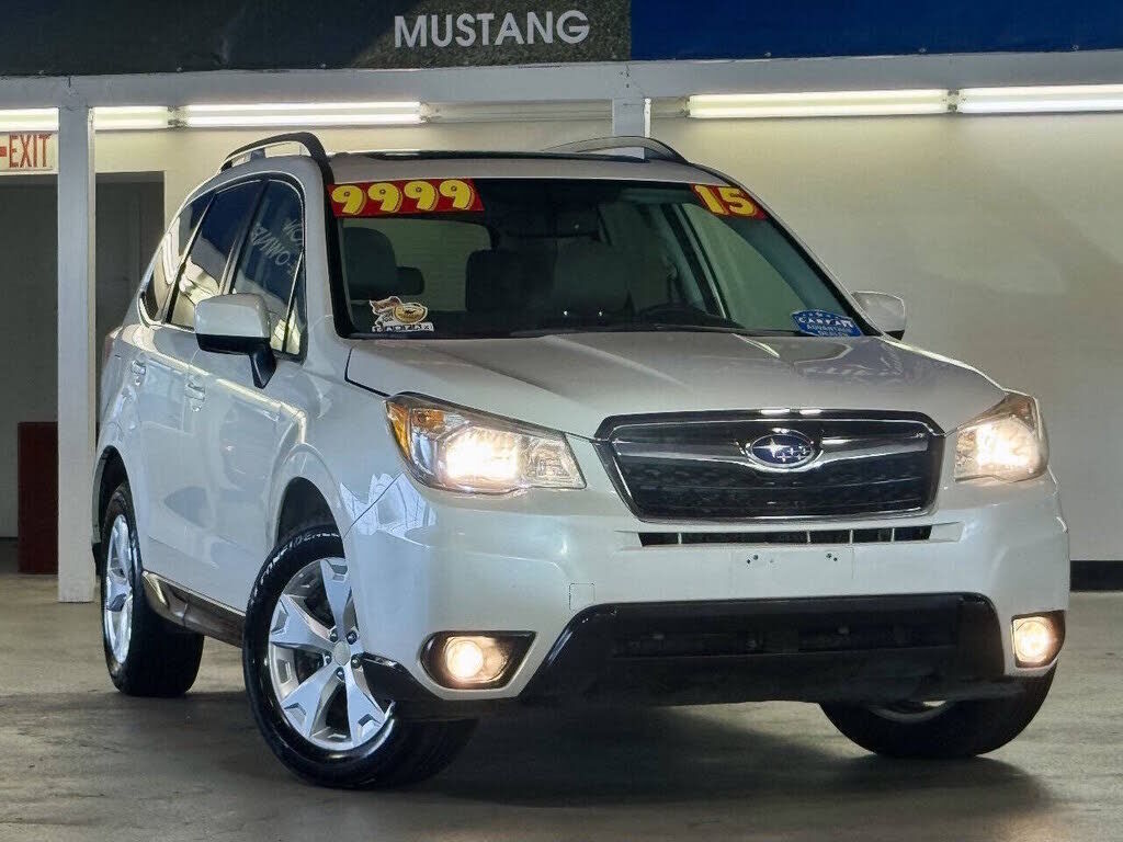 2015 SUBARU Forester