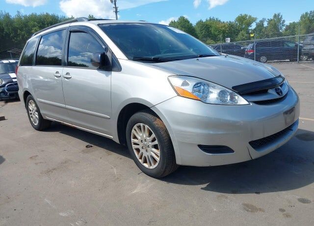 2007 TOYOTA Sienna
