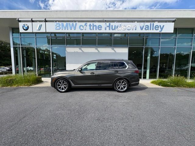 2024 BMW X7