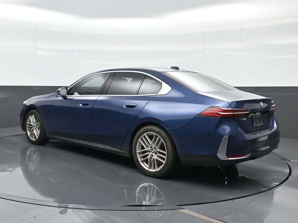 2024 BMW 530i