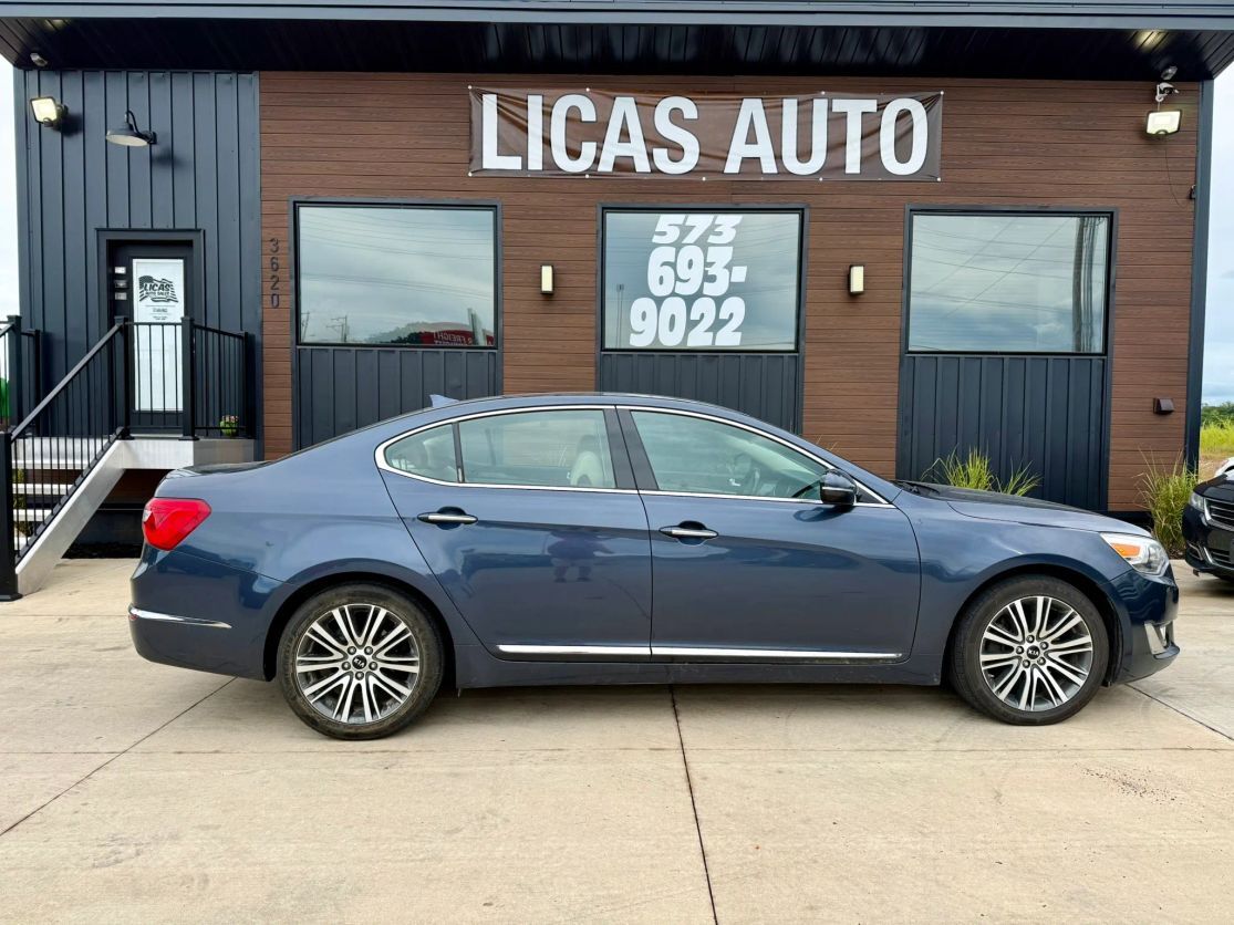 2014 KIA Cadenza