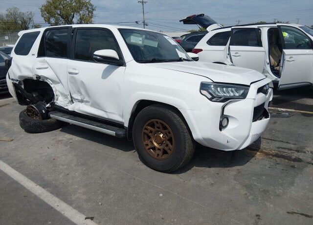 2016 TOYOTA 4-Runner